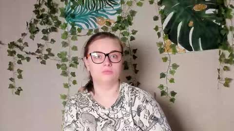 seductive_she_wolf online show from 10-27-25, 05:28