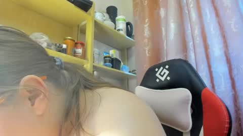 Snapshot of seductive_she_wolf chatting on 04-27-26, 02:53 seductive_she_wolf online show from 04-27-26, 02:53