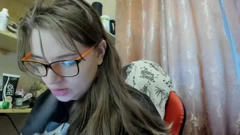 Snapshot of seductive_she_wolf chatting on 05-05-26, 02:41 seductive_she_wolf online show from 05-05-26, 02:41