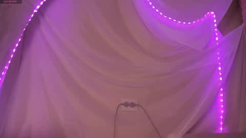 Snapshot of seductive_she_wolf chatting on 05-23-26, 09:13 seductive_she_wolf online show from 05-23-26, 09:13