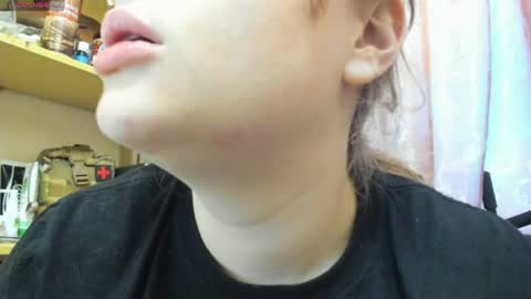 Snapshot of seductive_she_wolf chatting on 05-31-26, 01:25 seductive_she_wolf online show from 05-31-26, 01:25