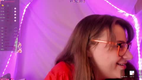 Snapshot of seductive_she_wolf chatting on 06-05-26, 07:30 seductive_she_wolf online show from 06-05-26, 07:30