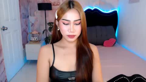 Vanessa online show from 01-14-26, 01:17