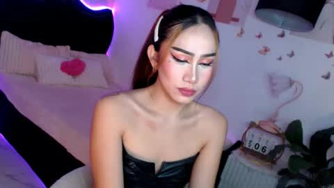 Vanessa online show from 04-06-26, 03:57