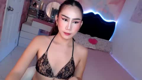 Vanessa online show from 05-15-26, 11:56