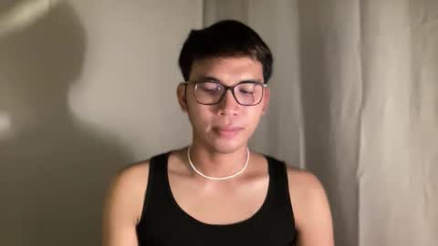 Snapshot of seductive_william chatting on 09-09-25, 04:17 William online show from 09-09-25, 04:17