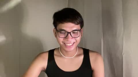 Snapshot of seductive_william chatting on 09-18-25, 12:18 William online show from 09-18-25, 12:18