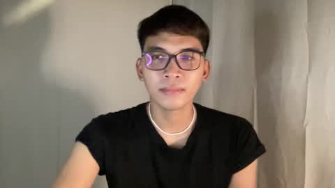 Snapshot of seductive_william chatting on 09-24-25, 09:34 William online show from 09-24-25, 09:34