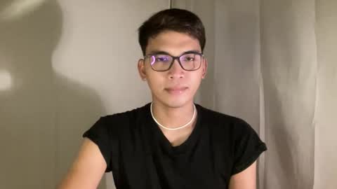 Snapshot of seductive_william chatting on 09-25-25, 10:52 William online show from 09-25-25, 10:52