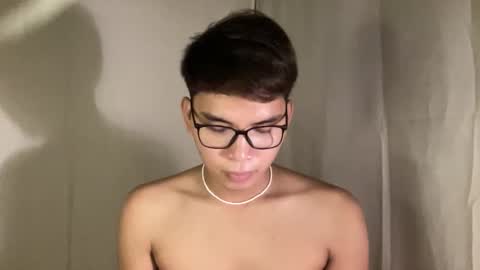 Snapshot of seductive_william chatting on 10-03-25, 10:56 William online show from 10-03-25, 10:56