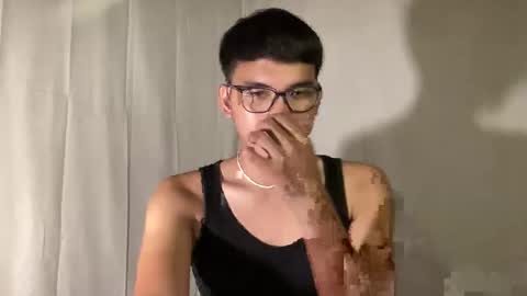 Snapshot of seductive_william chatting on 10-29-25, 10:28 William online show from 10-29-25, 10:28