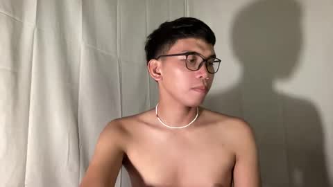 Snapshot of seductive_william chatting on 11-29-25, 03:26 William online show from 11-29-25, 03:26