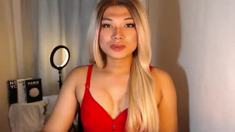 Deluxe online show from 09-15-25, 05:29