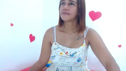 Snapshot of seductivespellvagina80 chatting on 10-23-25, 05:40 Estefany online show from 10-23-25, 05:40