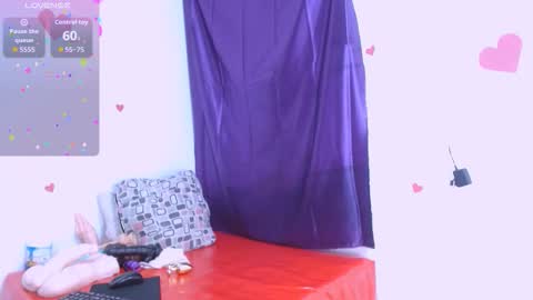 Snapshot of seductivespellvagina80 chatting on 01-07-26, 01:02 Estefany online show from 01-07-26, 01:02