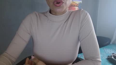 Snapshot of seductress_malia chatting on 02-13-26, 01:40 seductress_malia online show from 02-13-26, 01:40