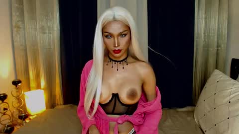 KATARINA LUST online show from 12-23-24, 08:11