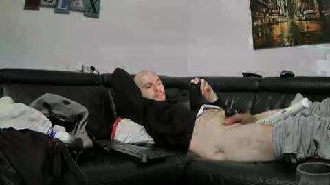 Sebastian online show from 01-04-25, 06:52