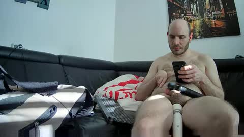 Sebastian online show from 02-01-25, 09:43