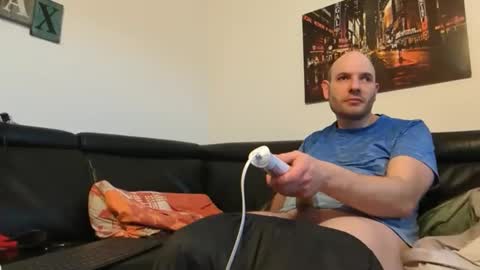 Sebastian online show from 03-17-26, 06:17