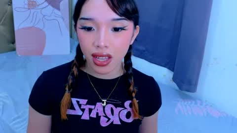 Snapshot of seia_parker chatting on 07-25-26, 11:57 seia online show from 07-25-26, 11:57