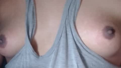 Snapshot of selda_ chatting on 11-19-25, 11:32 Selda online show from 11-19-25, 11:32