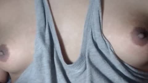 Snapshot of selda_ chatting on 12-13-25, 10:15 Selda online show from 12-13-25, 10:15