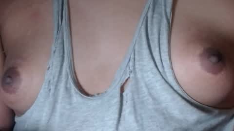 Snapshot of selda_ chatting on 02-11-26, 12:32 Selda online show from 02-11-26, 12:32