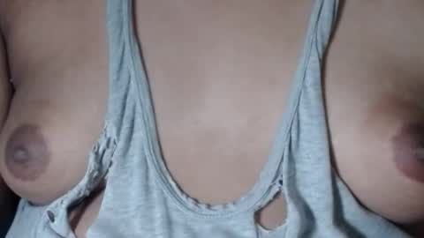 Snapshot of selda_ chatting on 05-25-26, 02:23 Selda online show from 05-25-26, 02:23