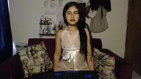 Snapshot of seleena_01 chatting on 02-25-25, 10:18 seleena_01 online show from 02-25-25, 10:18