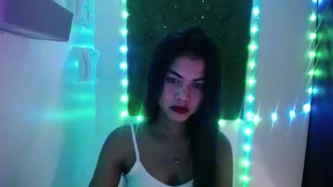 selena_fox2000 online show from 04-16-26, 12:22
