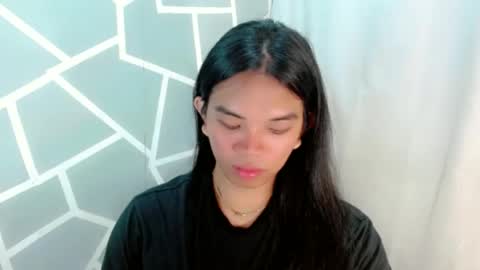 Selena online show from 06-18-26, 12:09