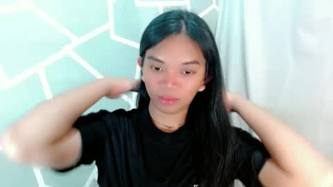 Selena online show from 06-21-26, 01:24