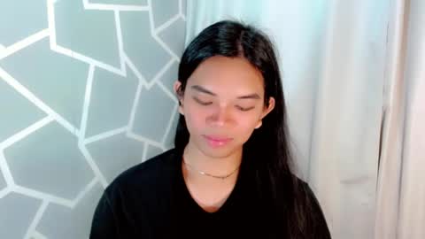 Selena online show from 07-30-26, 01:48