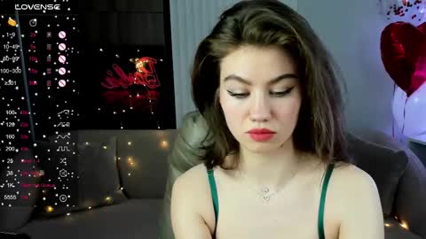 Snapshot of selena_grey_ chatting on 03-02-25, 07:21 Selena online show from 03-02-25, 07:21