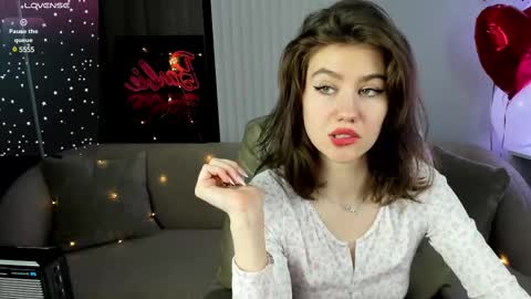 Snapshot of selena_grey_ chatting on 03-03-25, 04:03 Selena online show from 03-03-25, 04:03