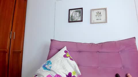 Karen online show from 03-25-26, 03:07