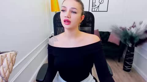 selenaemoore online show from 01-13-26, 05:13