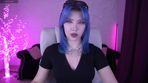 Snapshot of selenairis chatting on 02-11-26, 06:51 selenairis online show from 02-11-26, 06:51