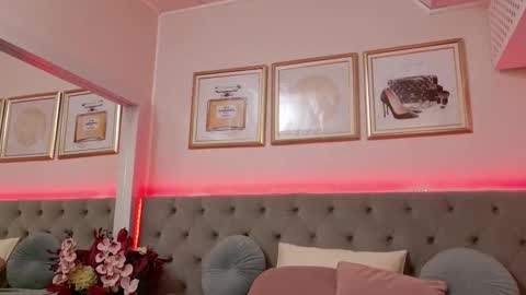 Snapshot of selenajoy_ chatting on 11-16-25, 06:19 selenajoy_ online show from 11-16-25, 06:19