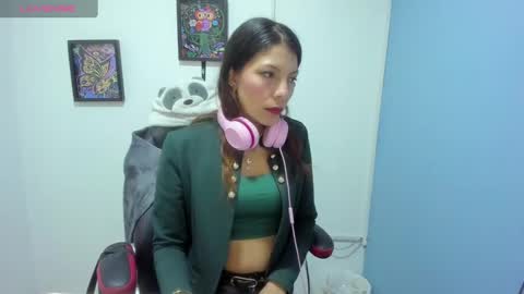 Snapshot of selenakyle92_ chatting on 01-11-25, 11:56 Selena online show from 01-11-25, 11:56