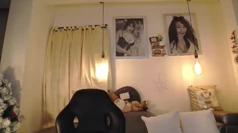 SelenaRossi online show from 12-15-25, 09:02