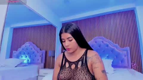 Snapshot of selenastonne chatting on 11-28-25, 08:44 selenastonne online show from 11-28-25, 08:44