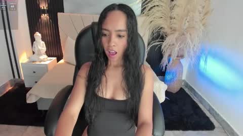 selene_diior online show from 05-27-26, 10:23