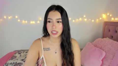 Snapshot of selene_e chatting on 01-06-26, 09:50 Karol. online show from 01-06-26, 09:50