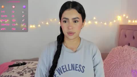 Snapshot of selene_e chatting on 02-12-26, 09:32 Karol. online show from 02-12-26, 09:32