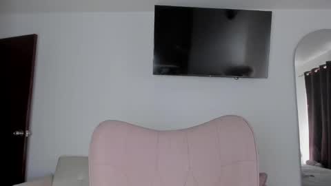 Alejandra  online show from 04-21-26, 12:22