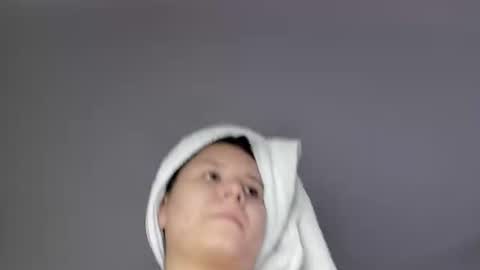 Snapshot of selene_king22 chatting on 06-10-26, 12:37 Alejandra online show from 06-10-26, 12:37