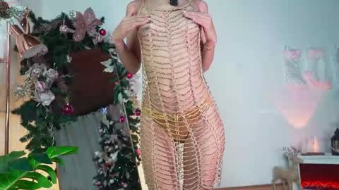 Snapshot of selene_starkk chatting on 12-20-25, 11:01 Sel Your Little butterfly online show from 12-20-25, 11:01