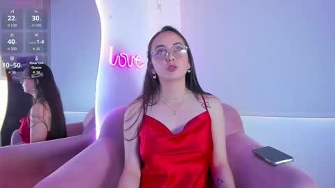 selene_swee online show from 09-17-25, 05:25